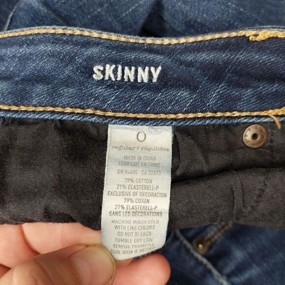 Womans Low Rise American Eagle Skinny Jeans - Picture 11 of 13